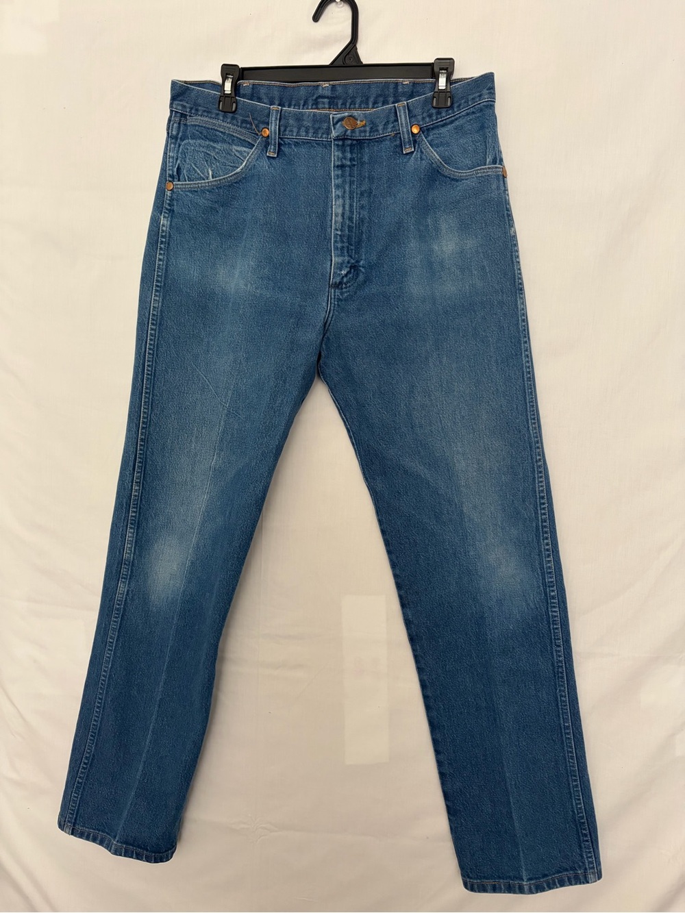 Wrangler Cowboy Cut Original Fit Jeans Mens 35x32 Blue Denim Distressed(A914)